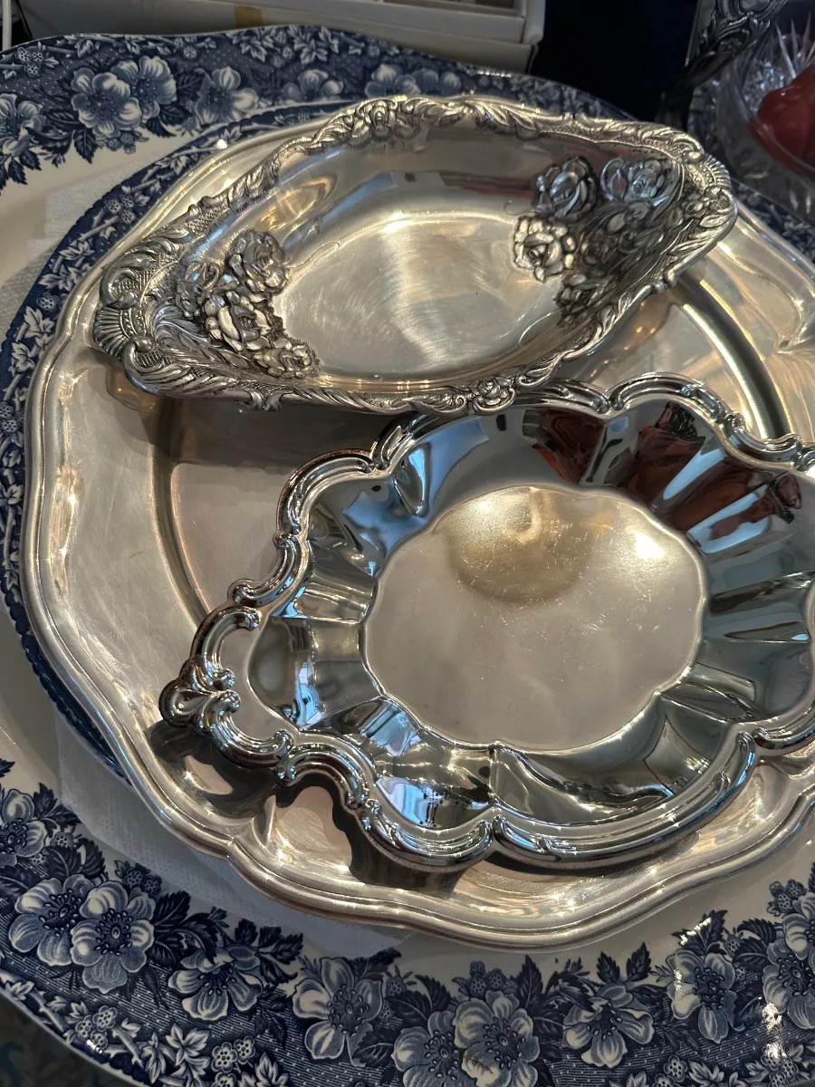 Poshlando at the Country Club of Orlando: Sterling Silver, Oriental Rugs & Collected Treasures — Poshlando estate sale in Orlando, Florida
